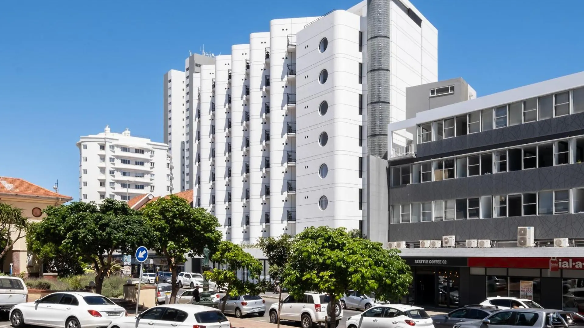 Flamingo 101 - One Bedroom Sea Point Apartment With Daily Housekeeping Ciudad del Cabo